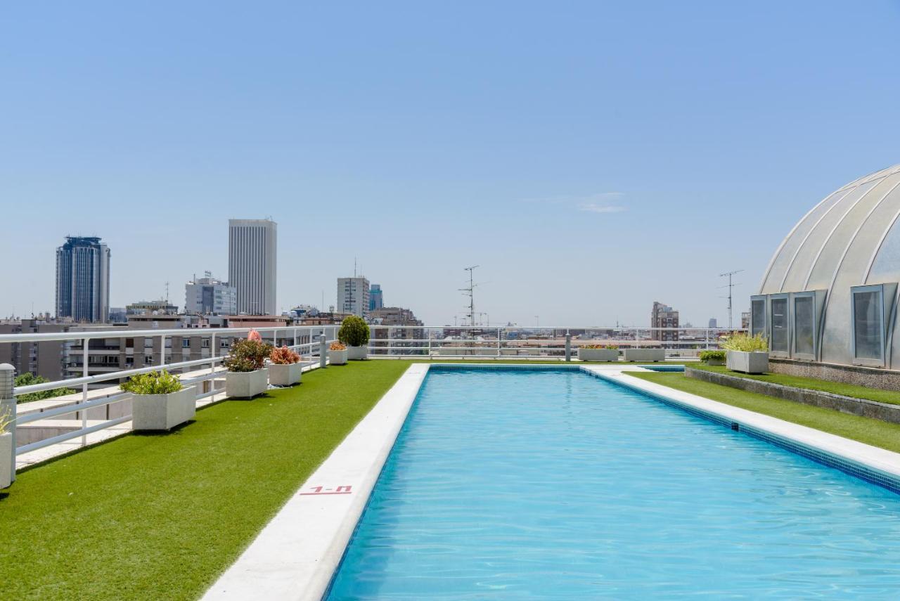 Charming Eurobuilding Skyline Madrid Apartment Exterior photo